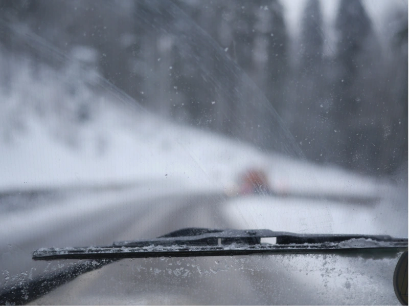 road and dangerous conditions due to condensation inside car windows